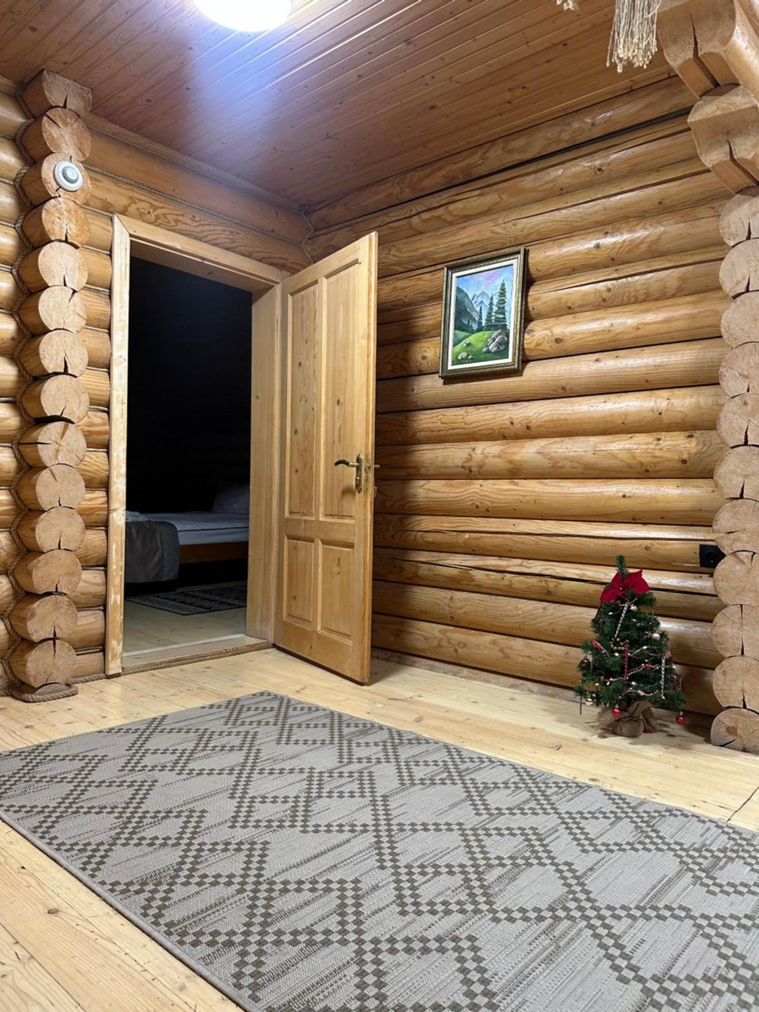 Котедж "Villa Затишна" Mikulicsin Kültér fotó