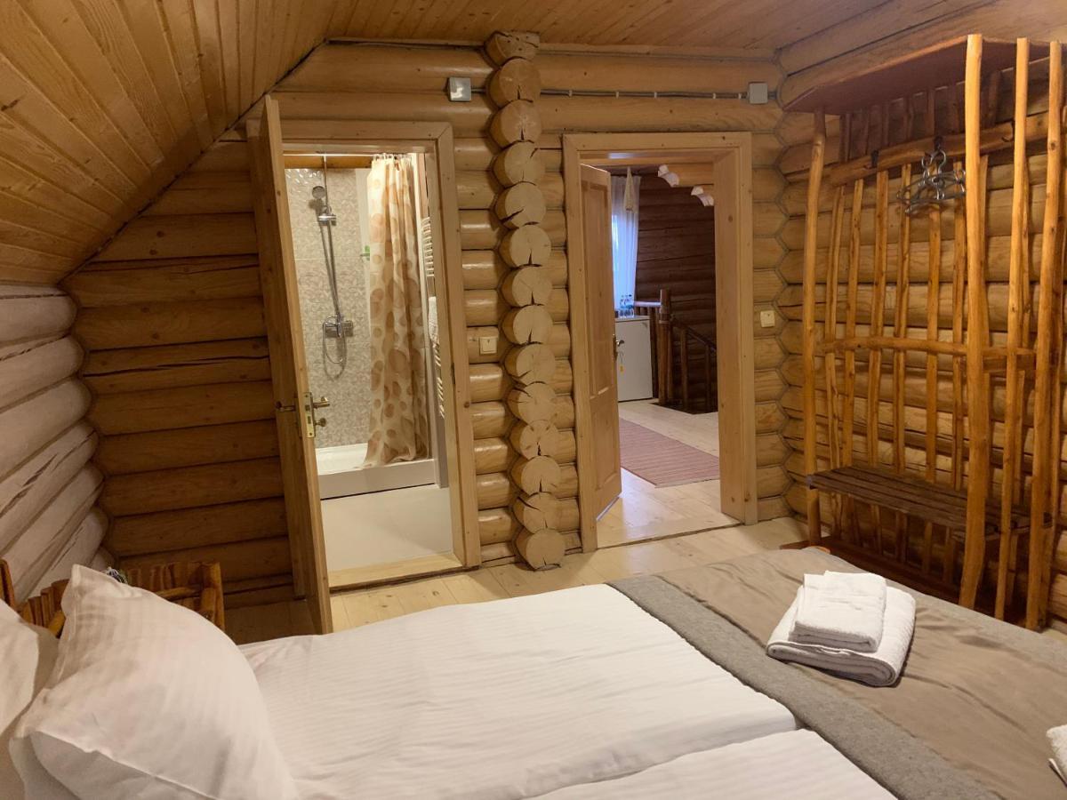 Котедж "Villa Затишна" Mikulicsin Kültér fotó